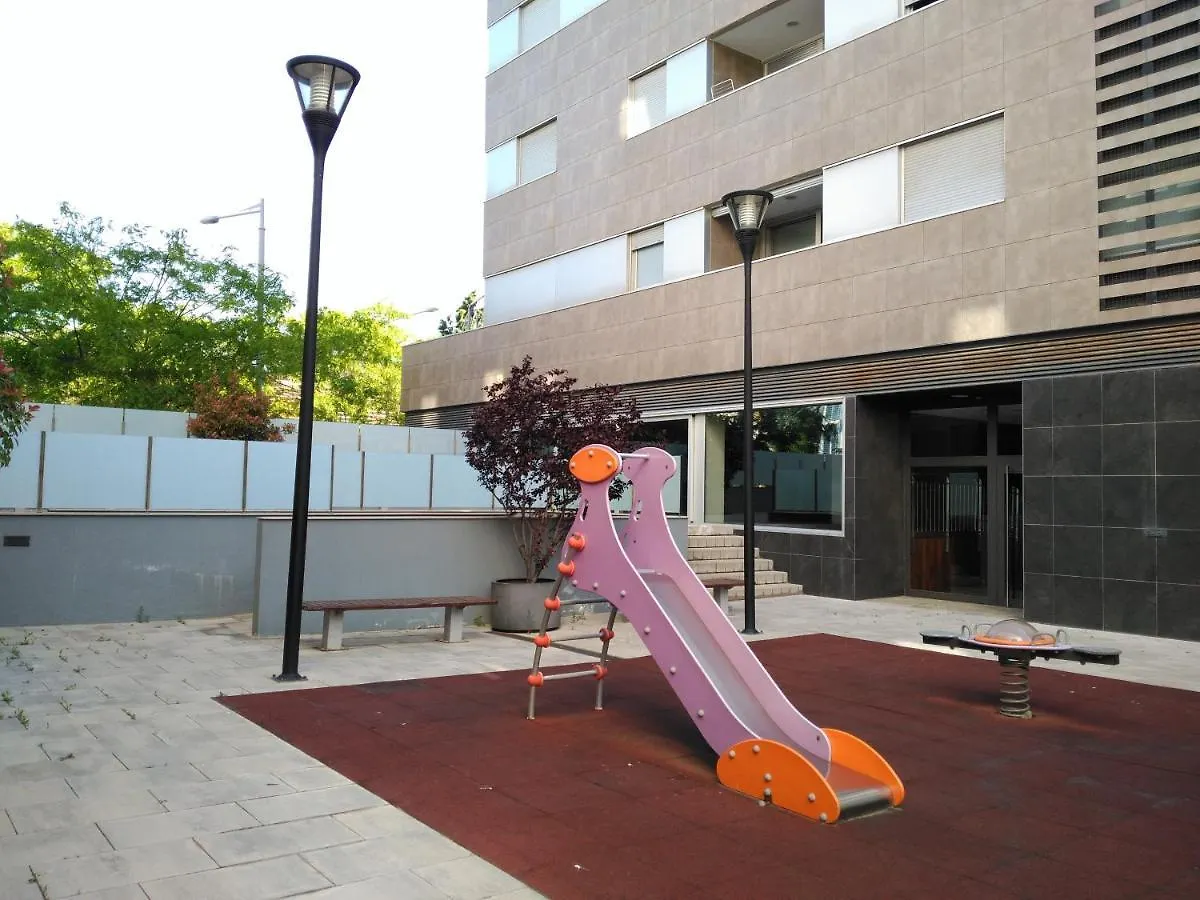 شقة Stylish Flat, 2 Bathrooms And Swimming Pool, Next To The Beach! سان أدريان دي بيزوس
